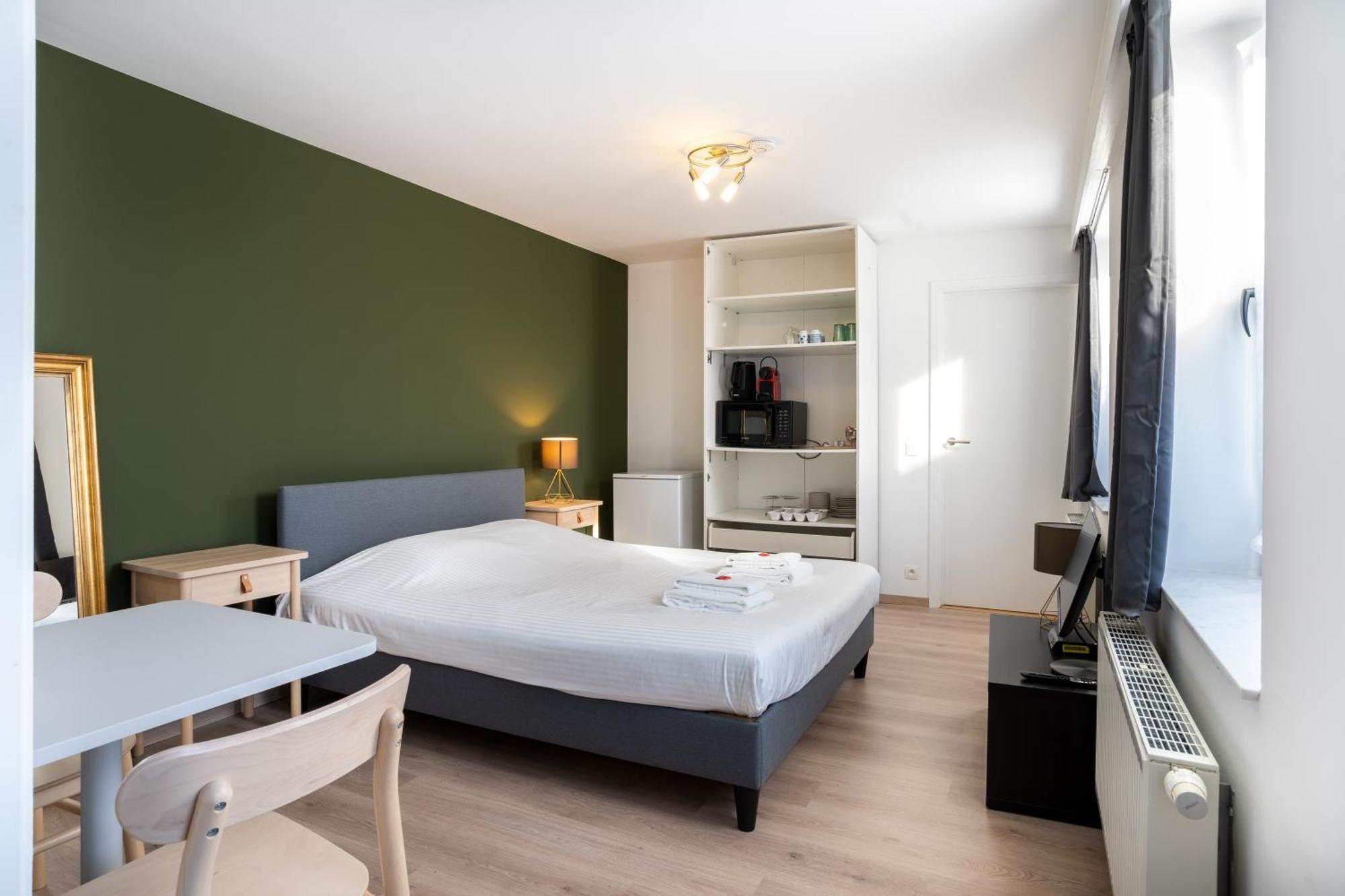 Hotel General Sixty-Seven By Romy&Travis Bruges Esterno foto