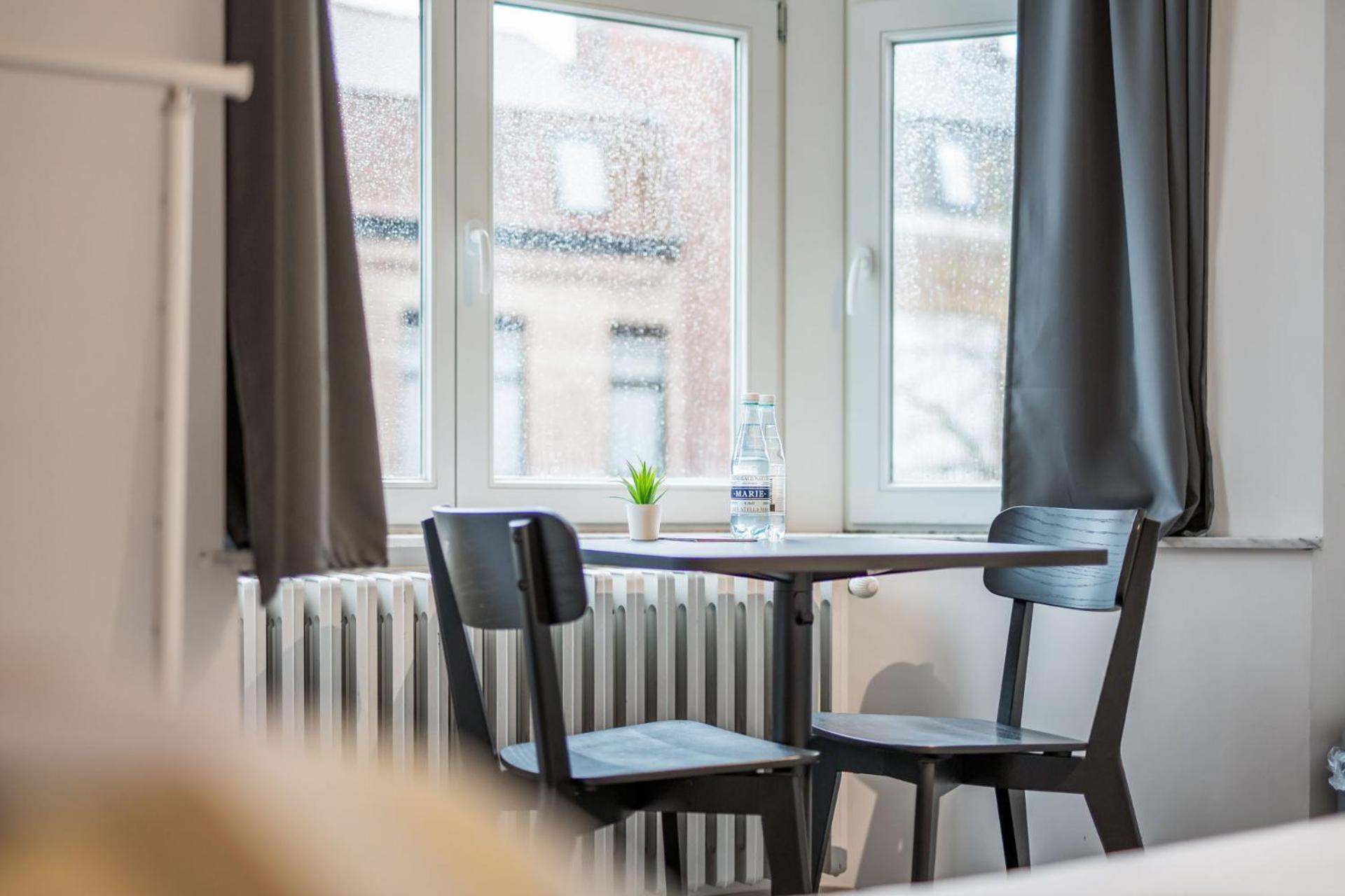 Hotel General Sixty-Seven By Romy&Travis Bruges Esterno foto