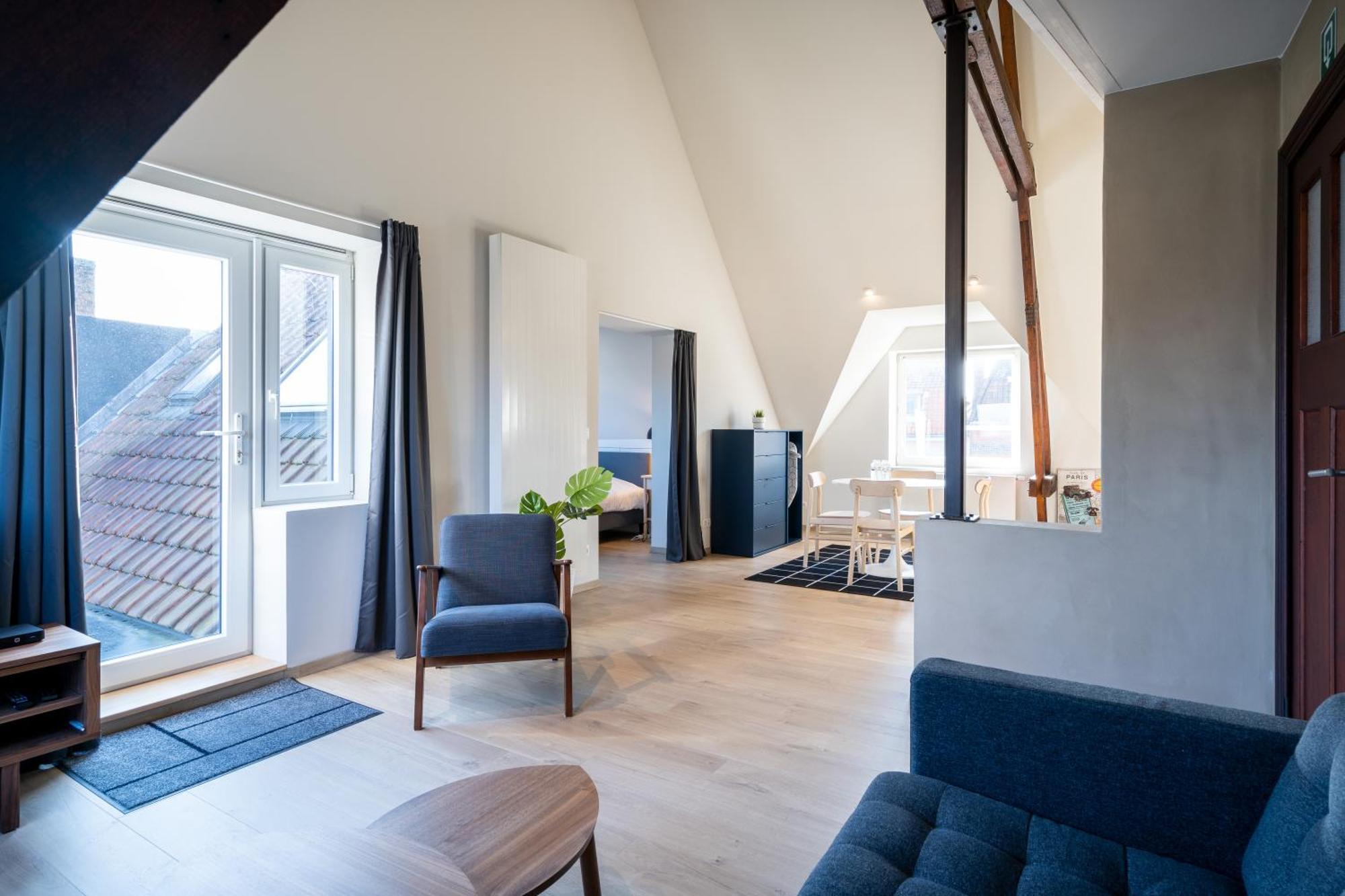 Hotel General Sixty-Seven By Romy&Travis Bruges Esterno foto